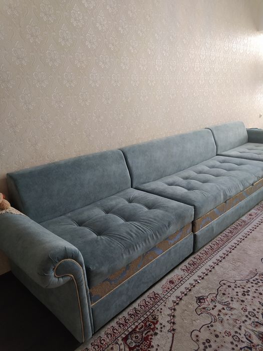 Продам диван длиной 4 метра