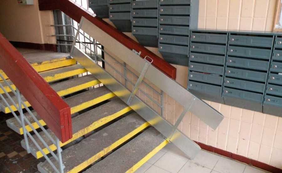 Откидной пандус (из алюминя)