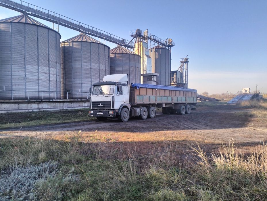 Продам прицеп зерновоз