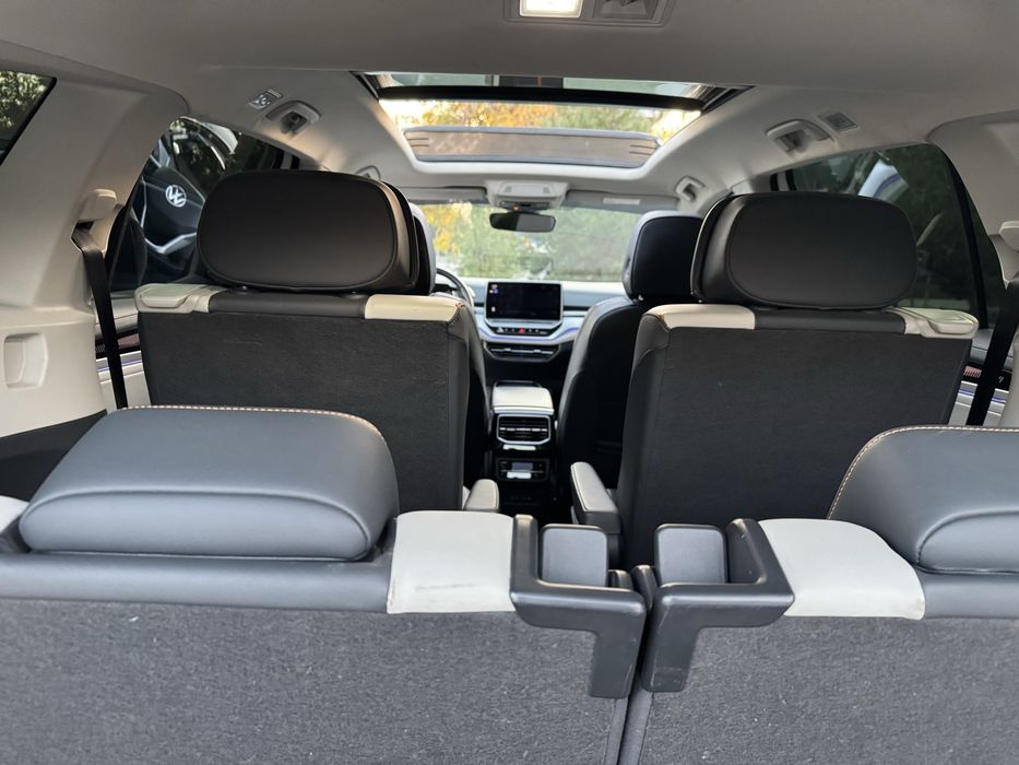 Volkswagen id 6 crozz pro 2023