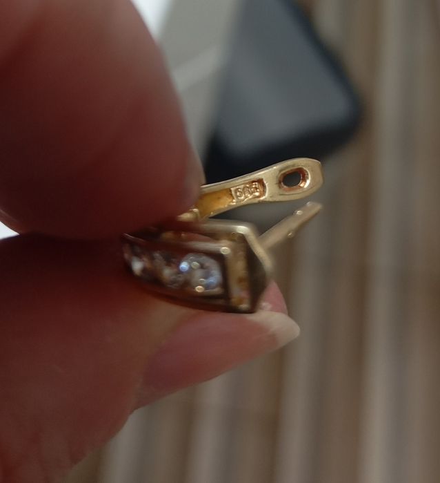 Cerceii din aur  14 k, cu zirconiu