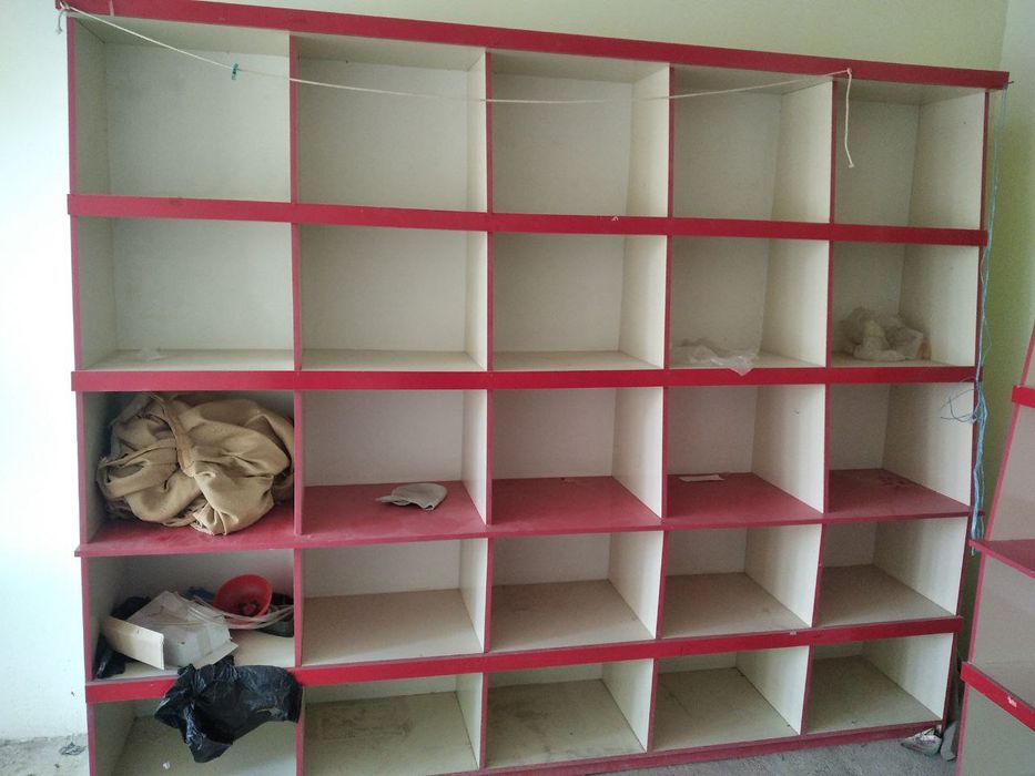 Срочно продам стилаж для магазинов