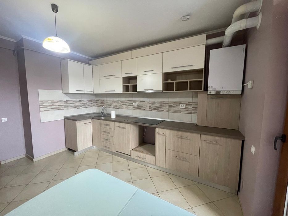 Vand mobila de bucatarie impecabila