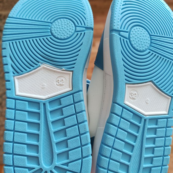 Нови детски маратонки 32 номер