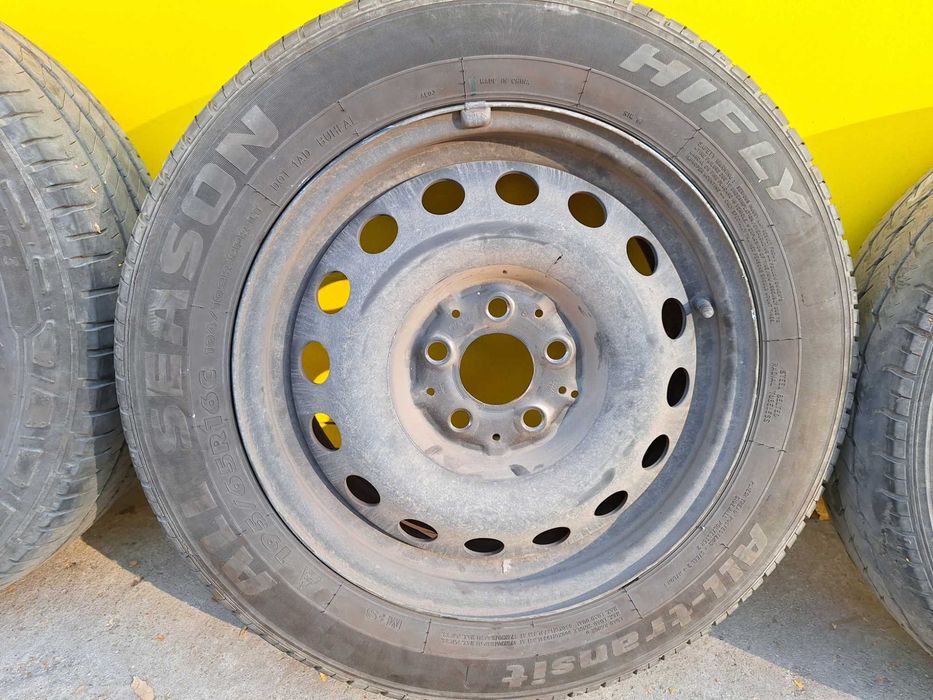 Гуми с джанти вито/виано