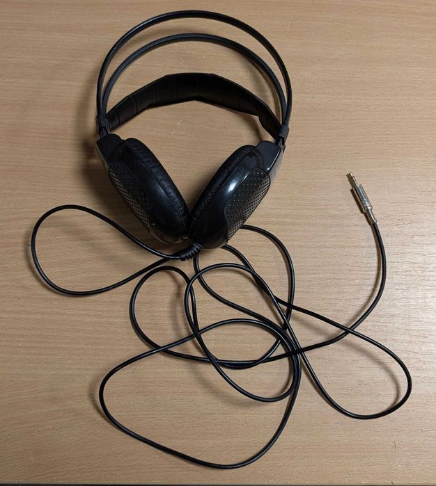 Casti AKG K44 Perception