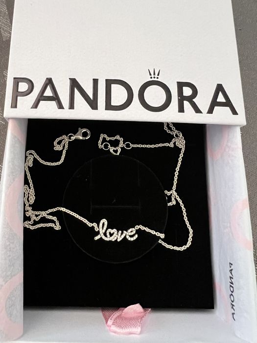 Pandora колие Love