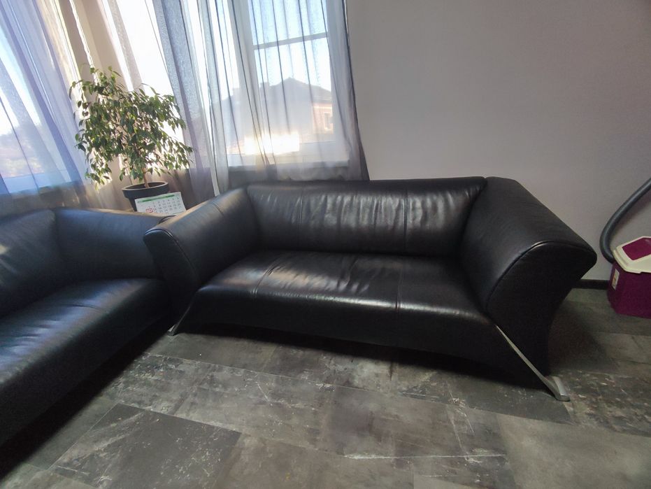 Продавам два броя дивани Ролф Бенц