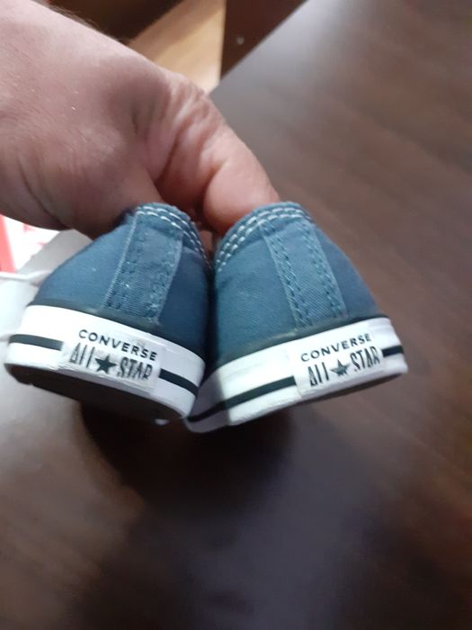 Converse mărimea 28  interior de 18