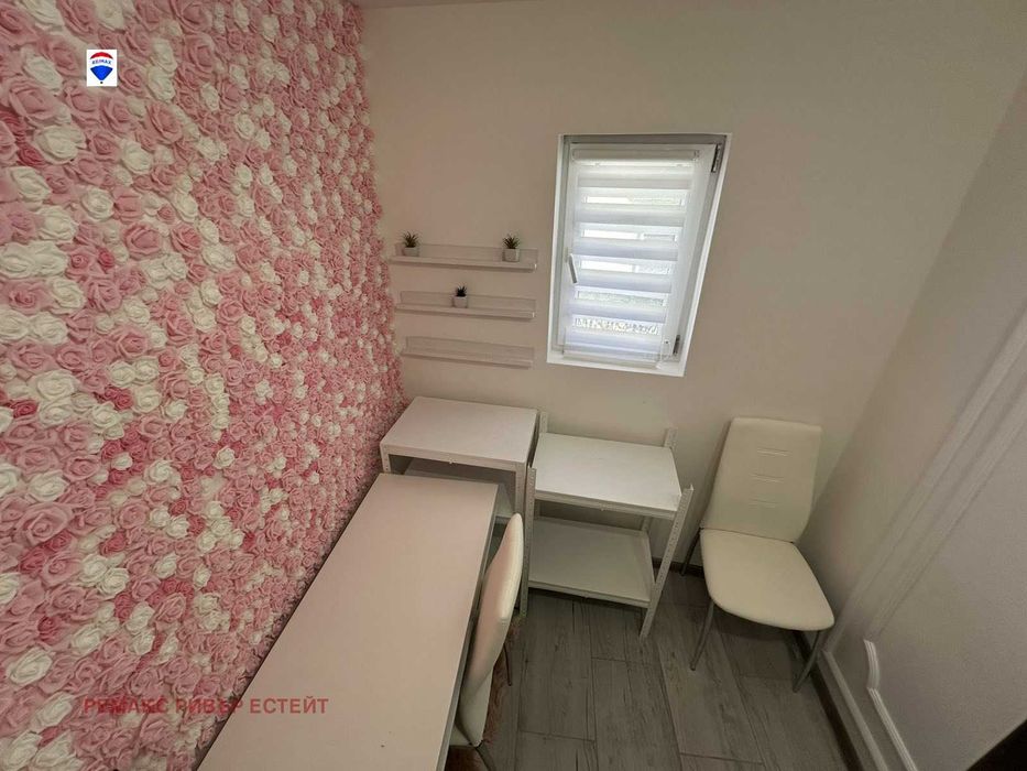 Къща на два етажа за продажба гр. Две могили