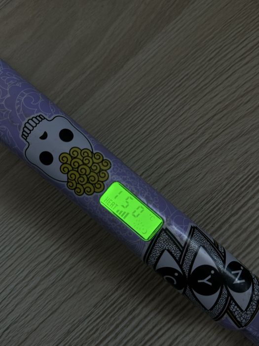 Placă de păr profesională Amika Digital Titanium AM1855 – Ediție Specială