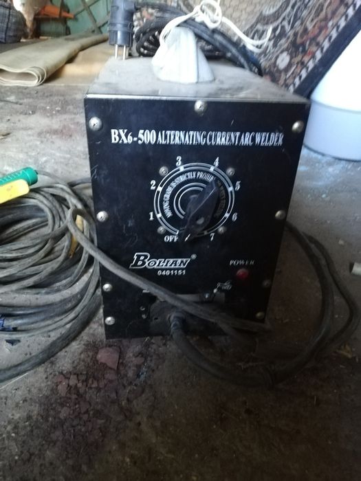 Продам электросварку на 220/380.