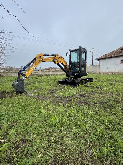 Miniexcavator Nou de inchiriat ,servicii profesionale