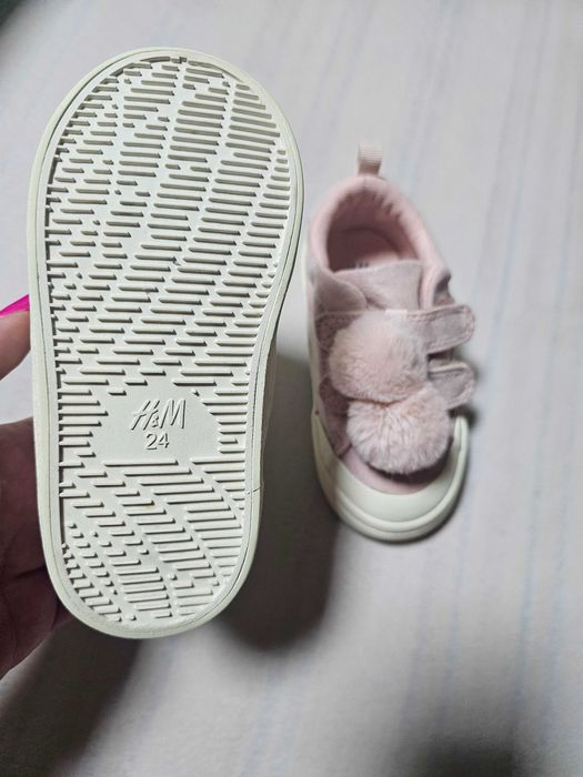 Adidași fetițe H&M, marimea 24