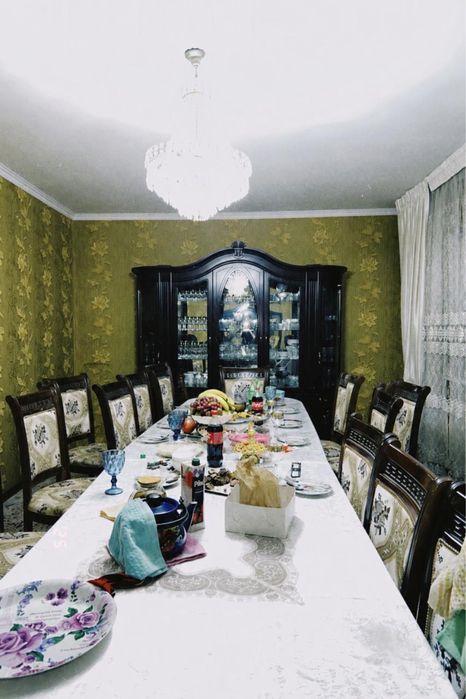 Продам горку для гостиной