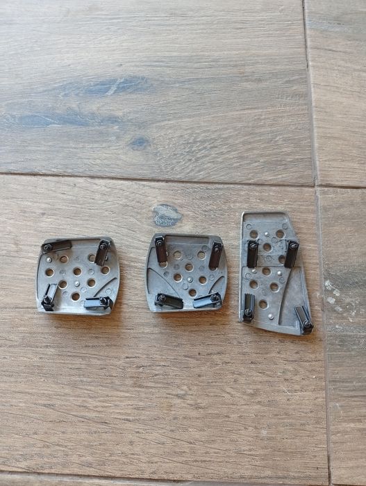 Set pedale din aluminiu