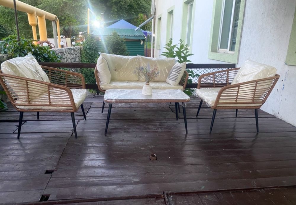 Садовый комплект мебели