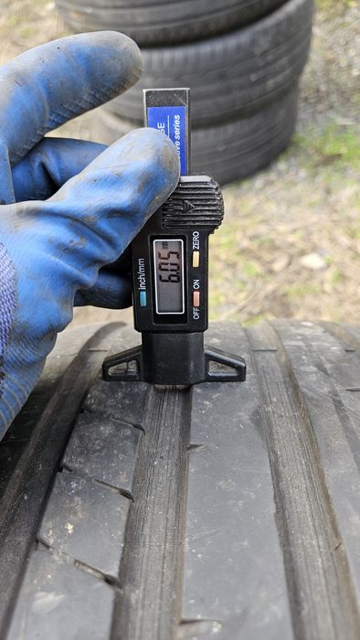 2бр гуми 255 35 19 дънлоп