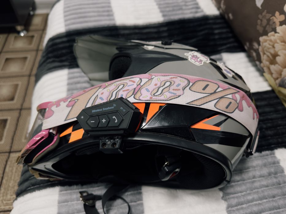 Кроссовый шлем!!!