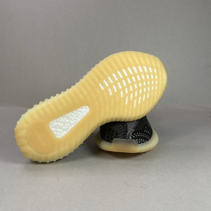 Yeezy 350 V2 "Carbon"! НОВИ!