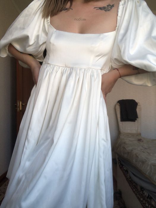 Платье белое lipinskaya brand