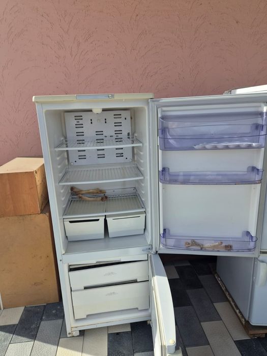 Холодильник сатылады