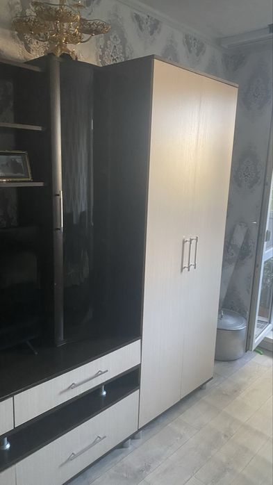 Продам стенку состояние хорошее