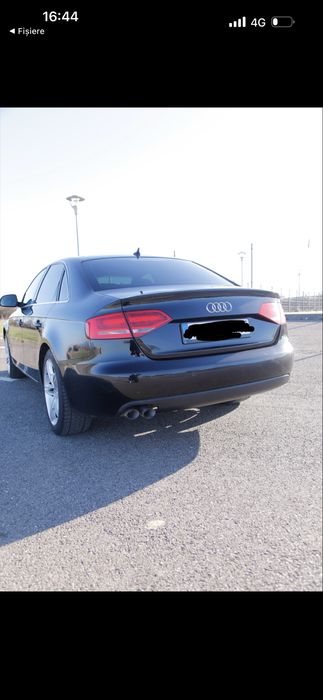 Vând Audi A4 B8 2009 2.0TDI manuala.