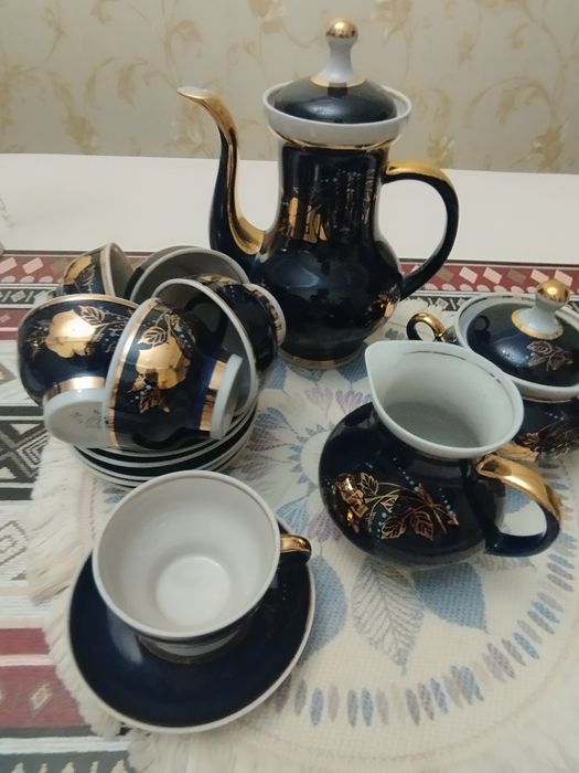 Продается кобальтовый кофейный сервиз