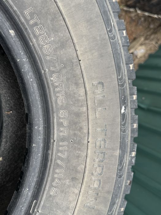 Пакрышка балон 265/70 R16