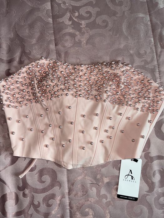 Розов топ с перли