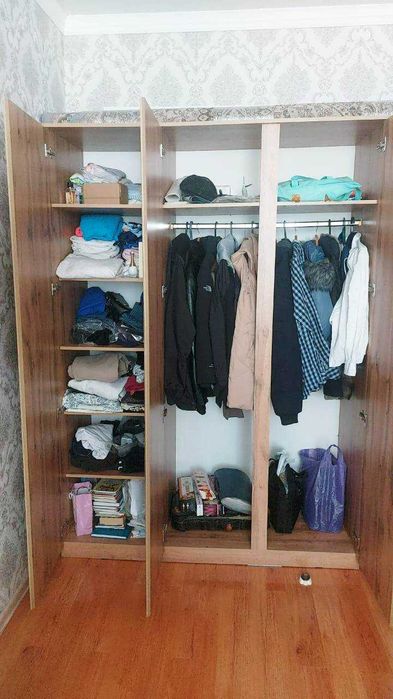 Продам шкаф шифонер