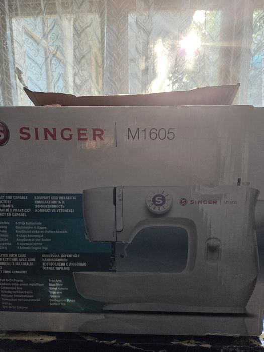 Швейная машига SSINGER M 1605