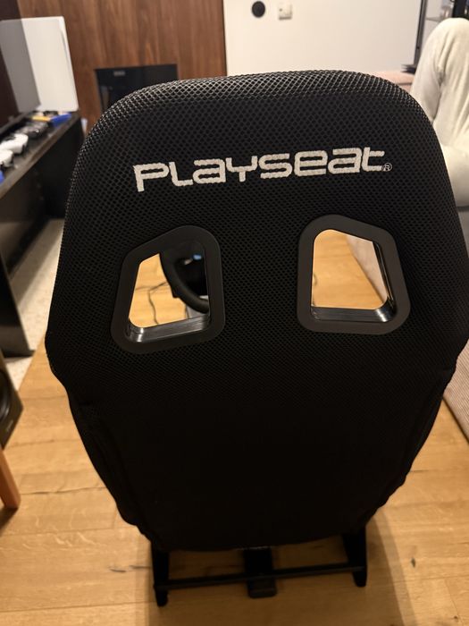 Volan Logitech Driving force G29 si scaun Playseat