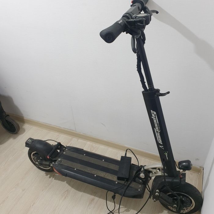 Продам электросамокат SPEEDWAY 5 DUAL