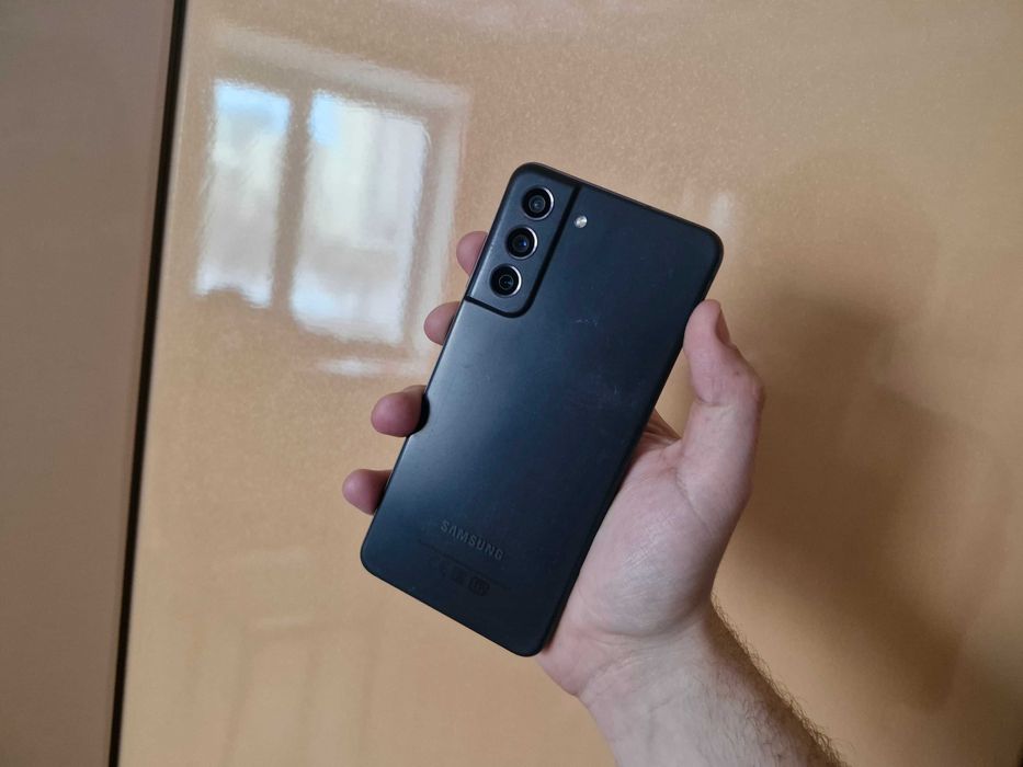 S21FE 6/128 Новая батарея, с документами