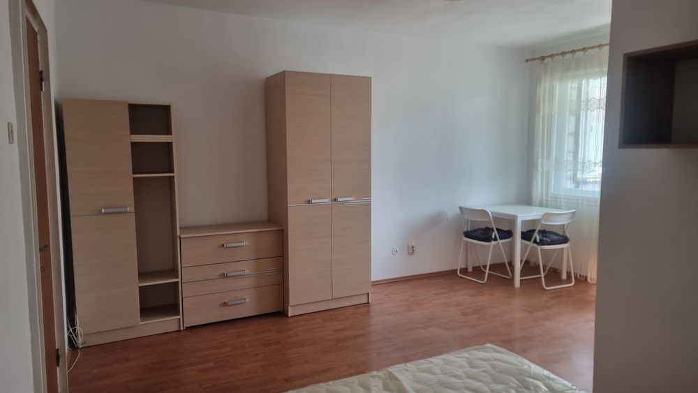 Garsoniera de inchiriat Pta. Trapezului sector 3