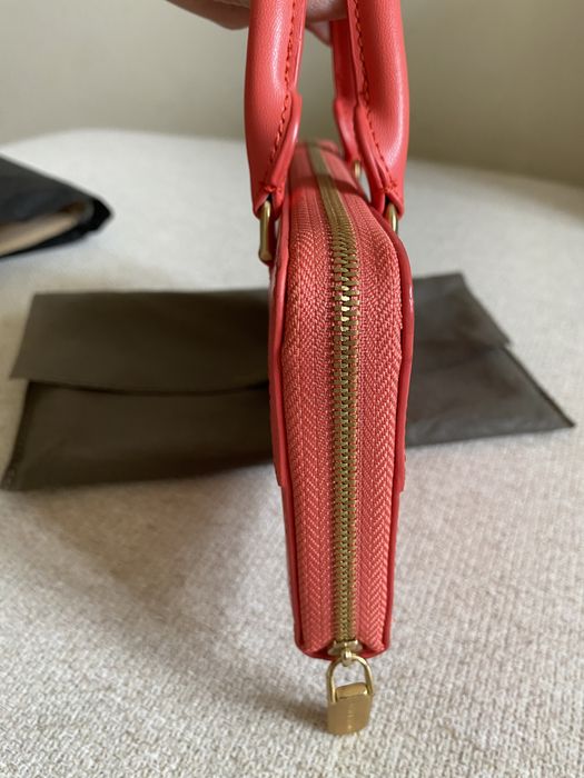 Кошелек Charles and Keith