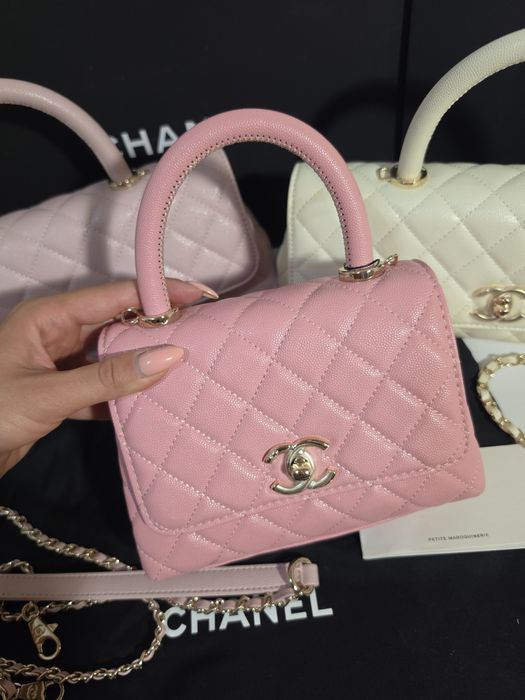 Дамска чанта Chanel Coco Handle Small 20C
