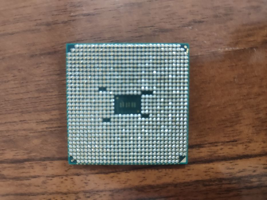 AMD A-4-5300 Seriyasi sotiladi