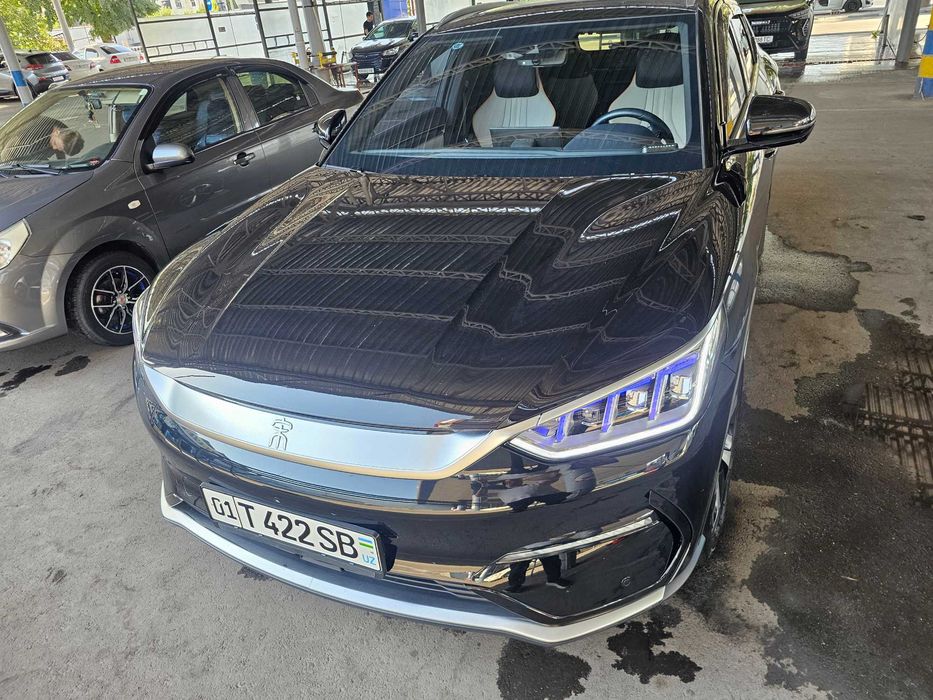 BYD Song Plus EV 2022 — 50 000 km, ideal holatda, zavod bo‘yog‘i
