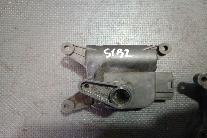 Motoras clapeta aeroterma 3C0907511 0132801370 3C0907511 0132801370 V