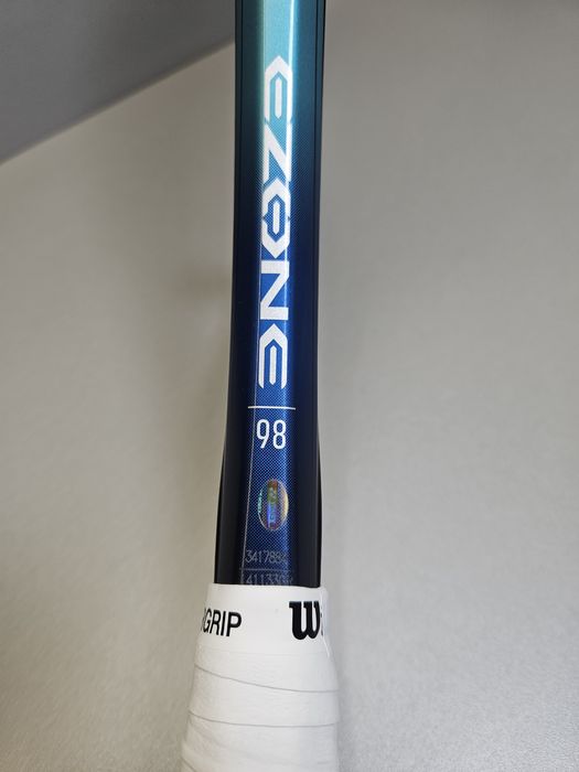 Тенис ракета Yonex EZONE 98