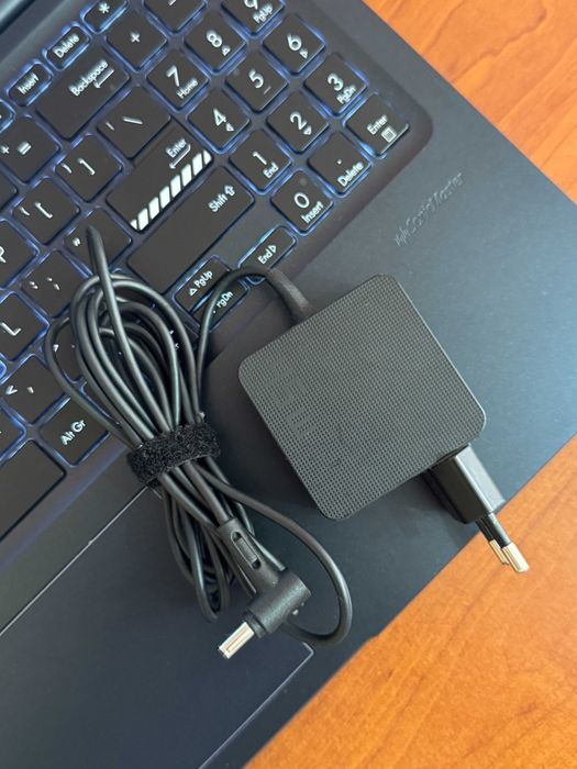 лаптоп Asus Vivobook 15 M1502Y