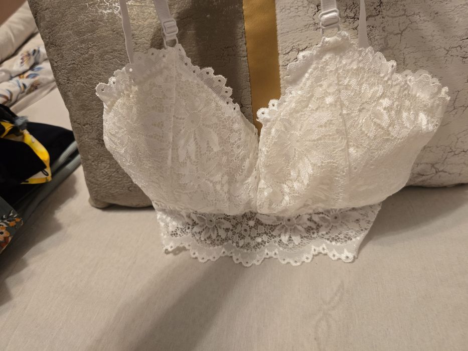 Vand sutien marimea s-m