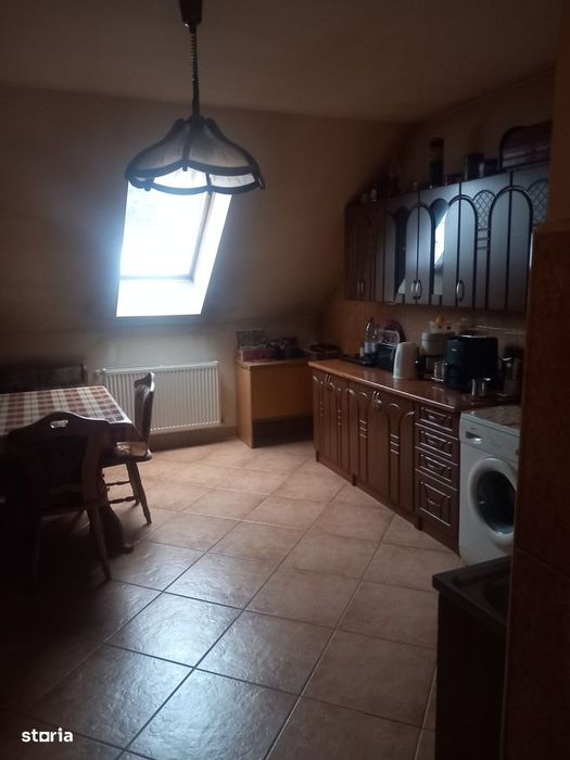 Proprietate premium cu funcțiuni mixte eleganță, spațiu pt investiție