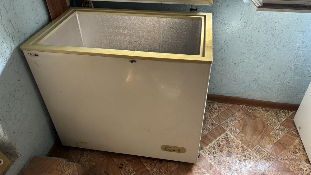 Морозильник лотос