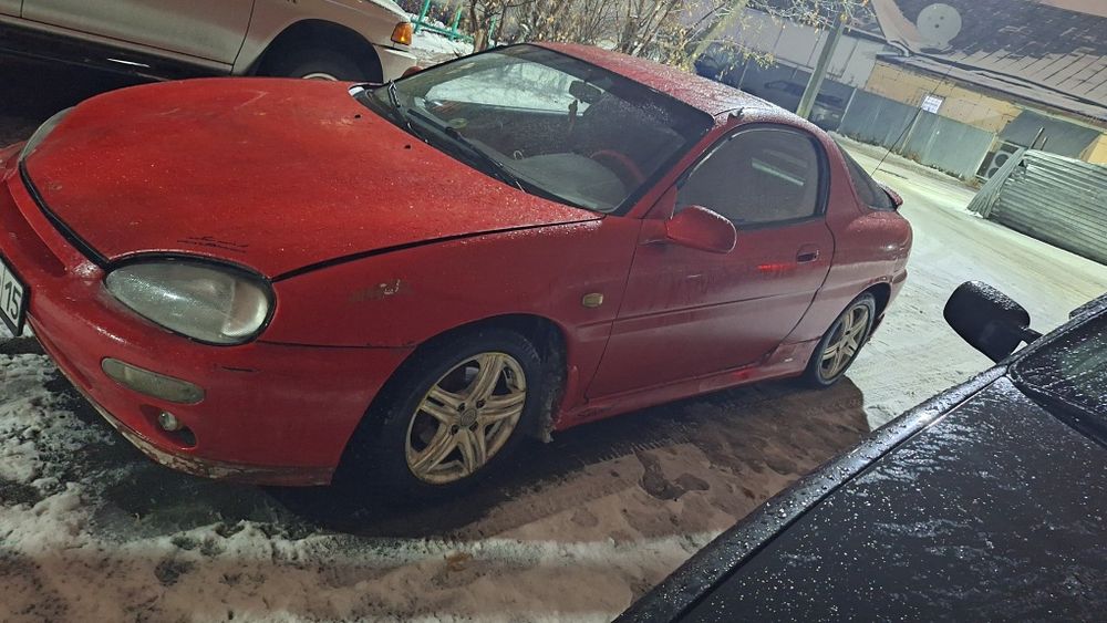 Продам mazda MX-3