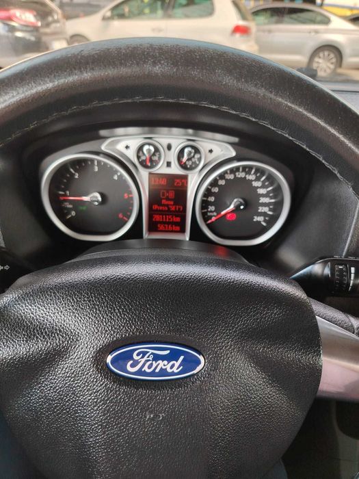 Vând Ford Focus 1.6 TDCi-2008