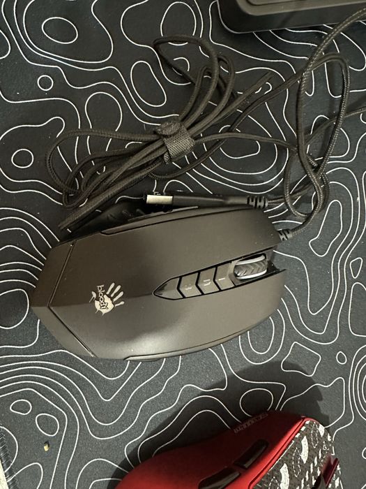 Игравой мышка блоди